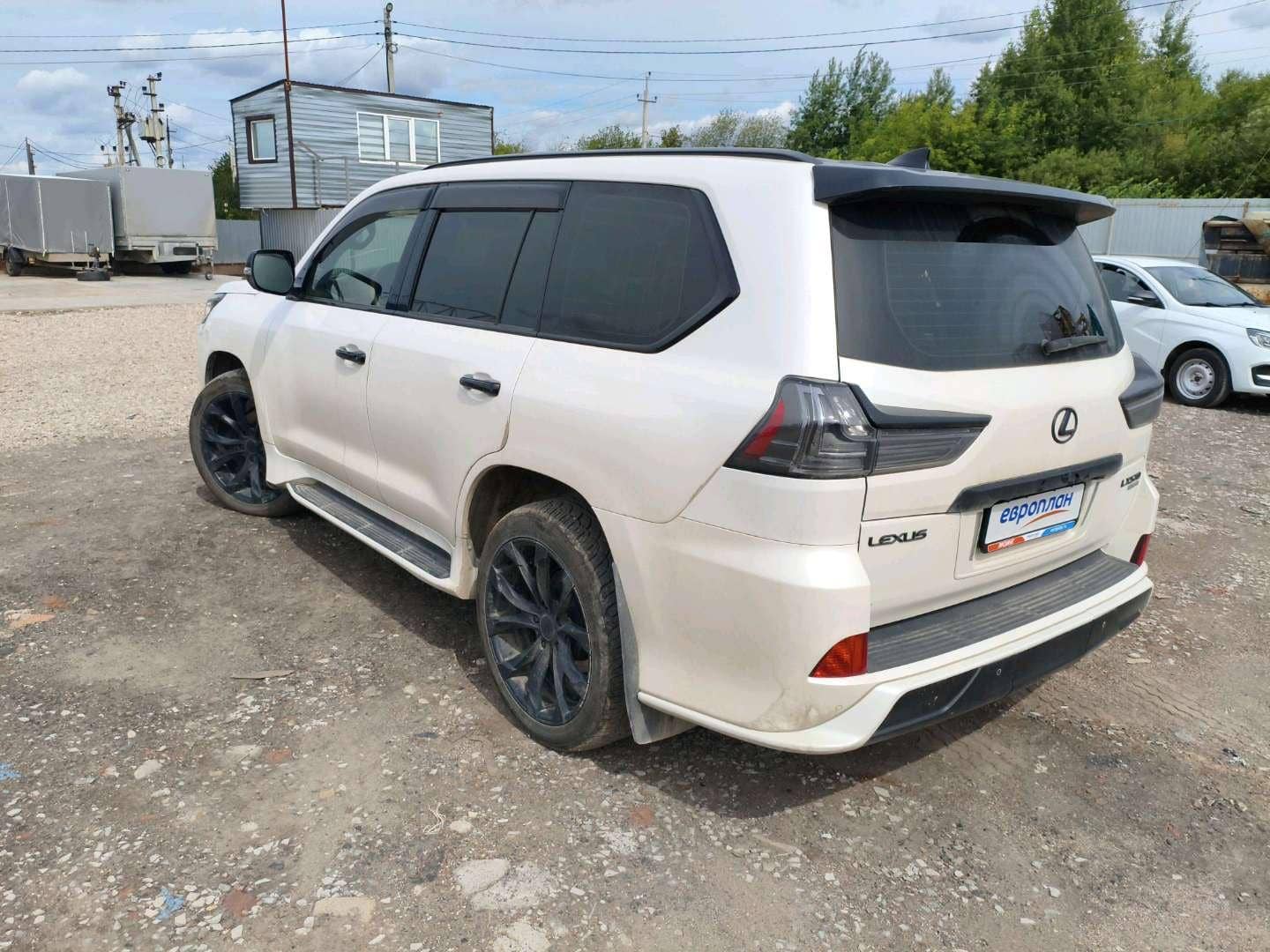 Lexus LX 570,  116 767 км, 2019 года в лизинг