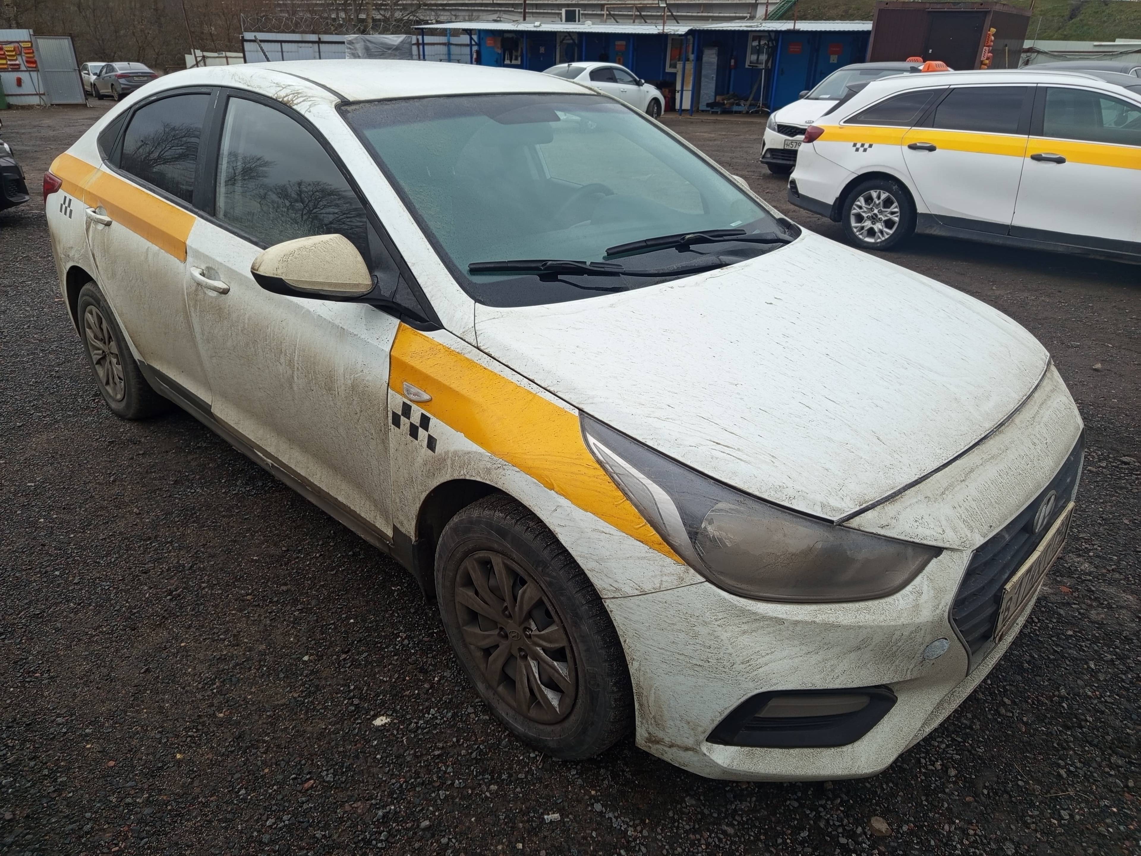 Hyundai Solaris,  243 817 км, 2019 года в лизинг