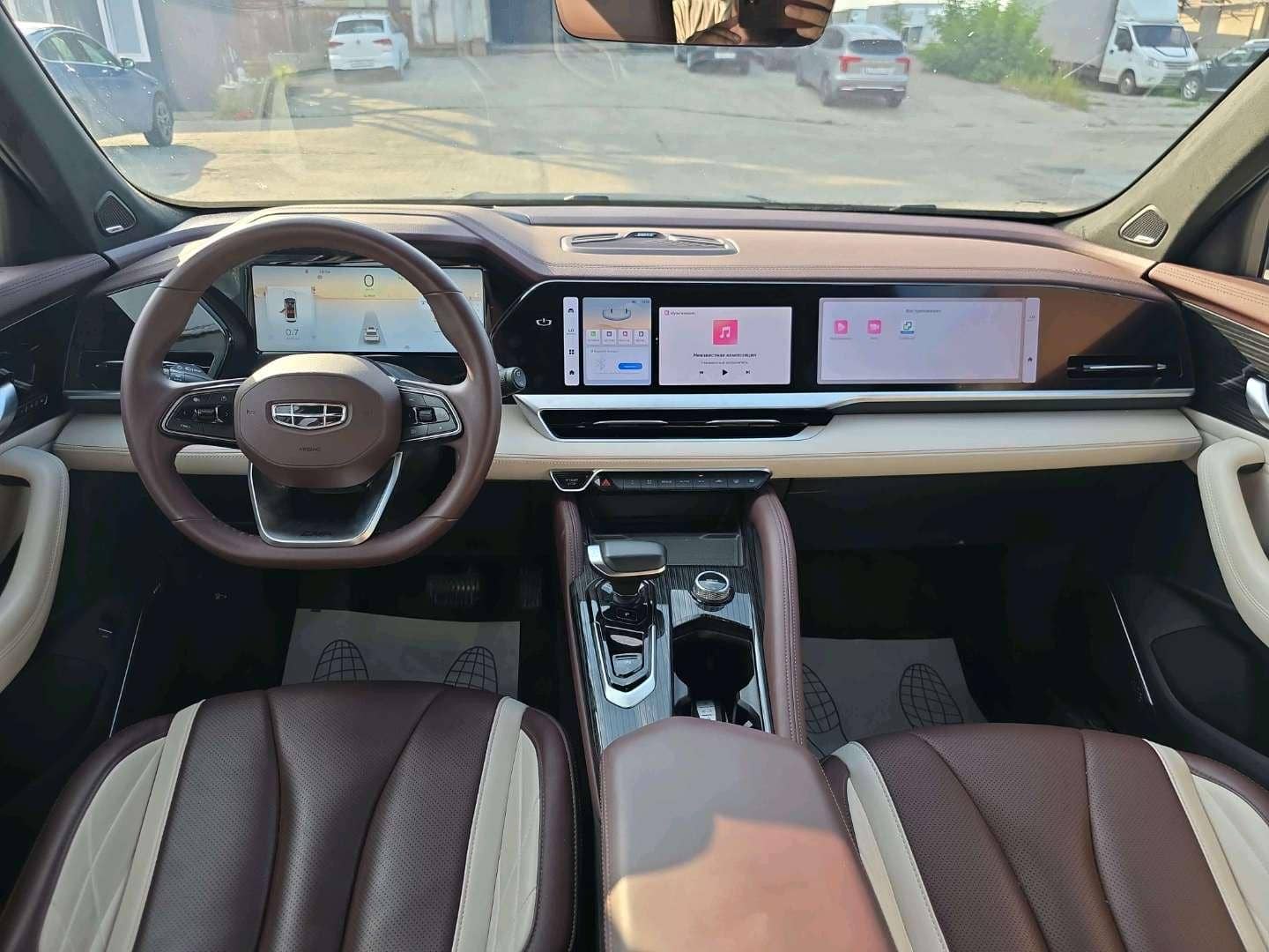 Geely Monjaro,  33 692 км, 2023 года в лизинг
