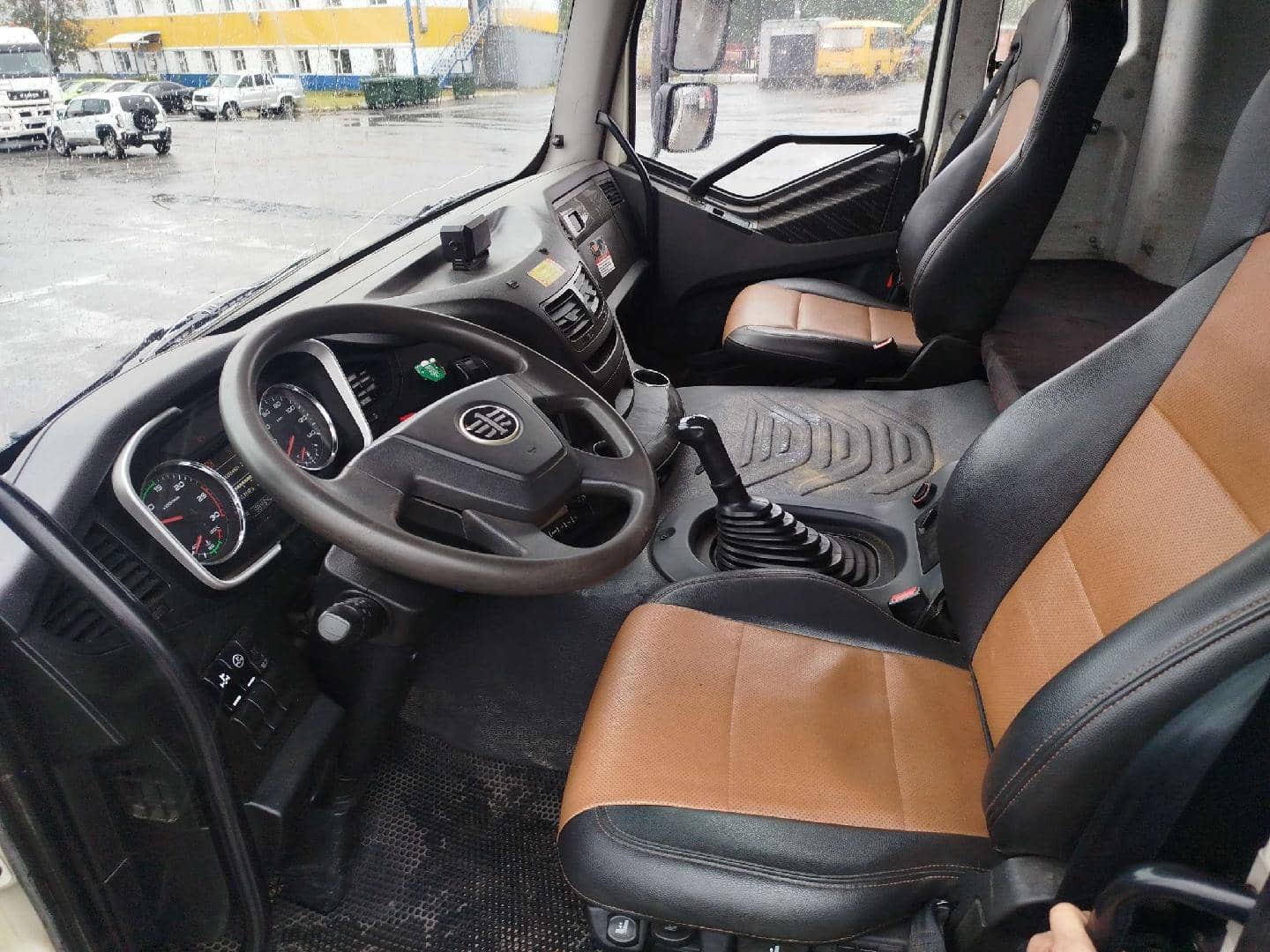 FAW CA3250P66K24L1TE5 6x6,  98 434 км, 2022 года в лизинг