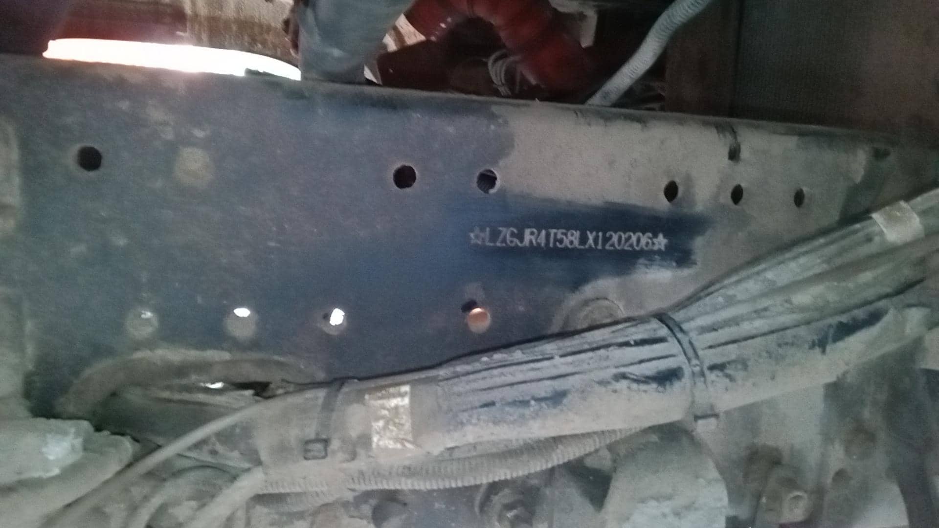 Shacman SX32586T385, 2020 года