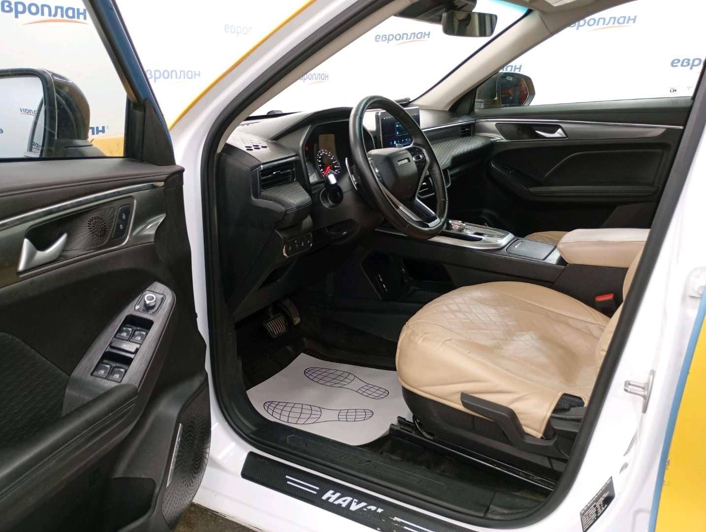 Haval Jolion,  211 407 км, 2023 года в лизинг
