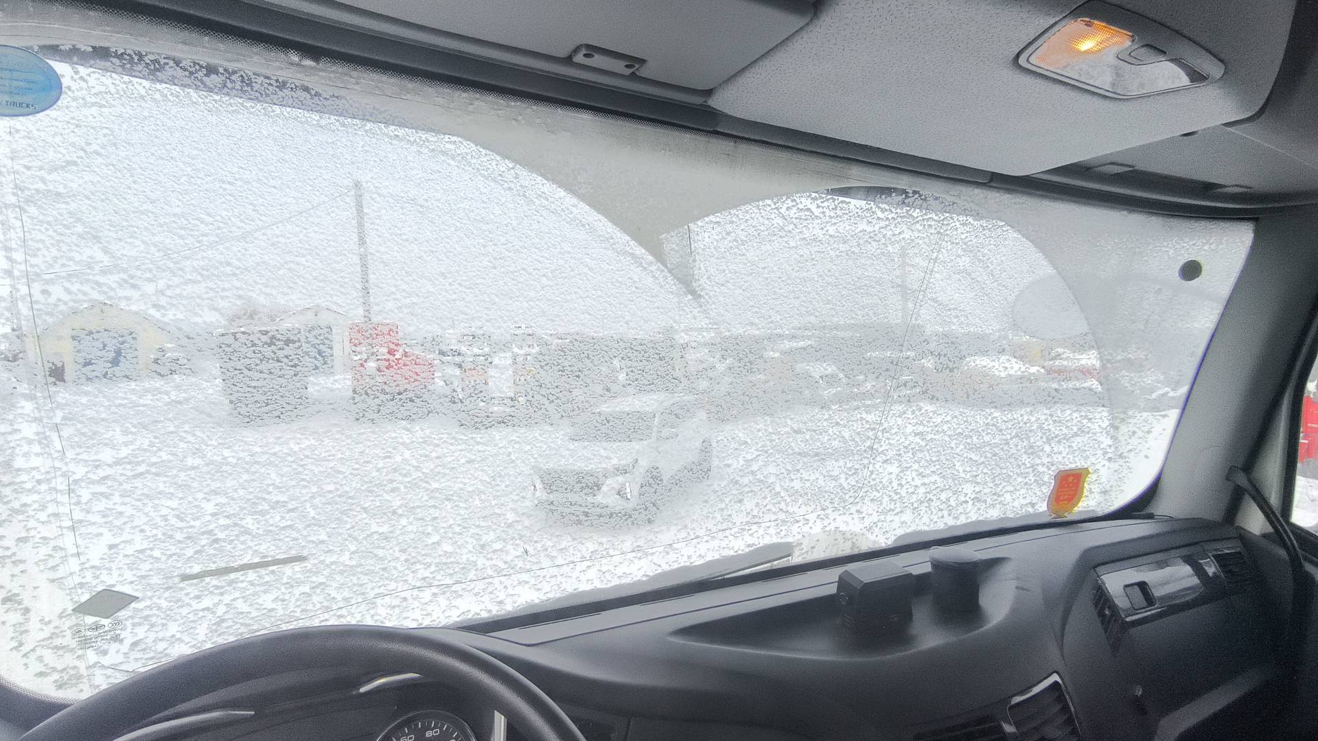 FAW CA3250P66K24T1E5 6х4,  8 586 км, 2023 года в лизинг