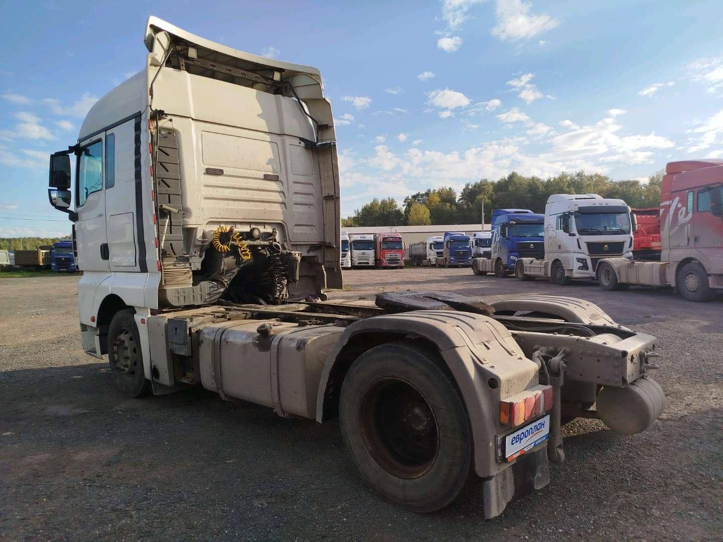 Sitrak C7H 4x2 ZZ4186V361HE,  717 775 км, 2022 года в лизинг