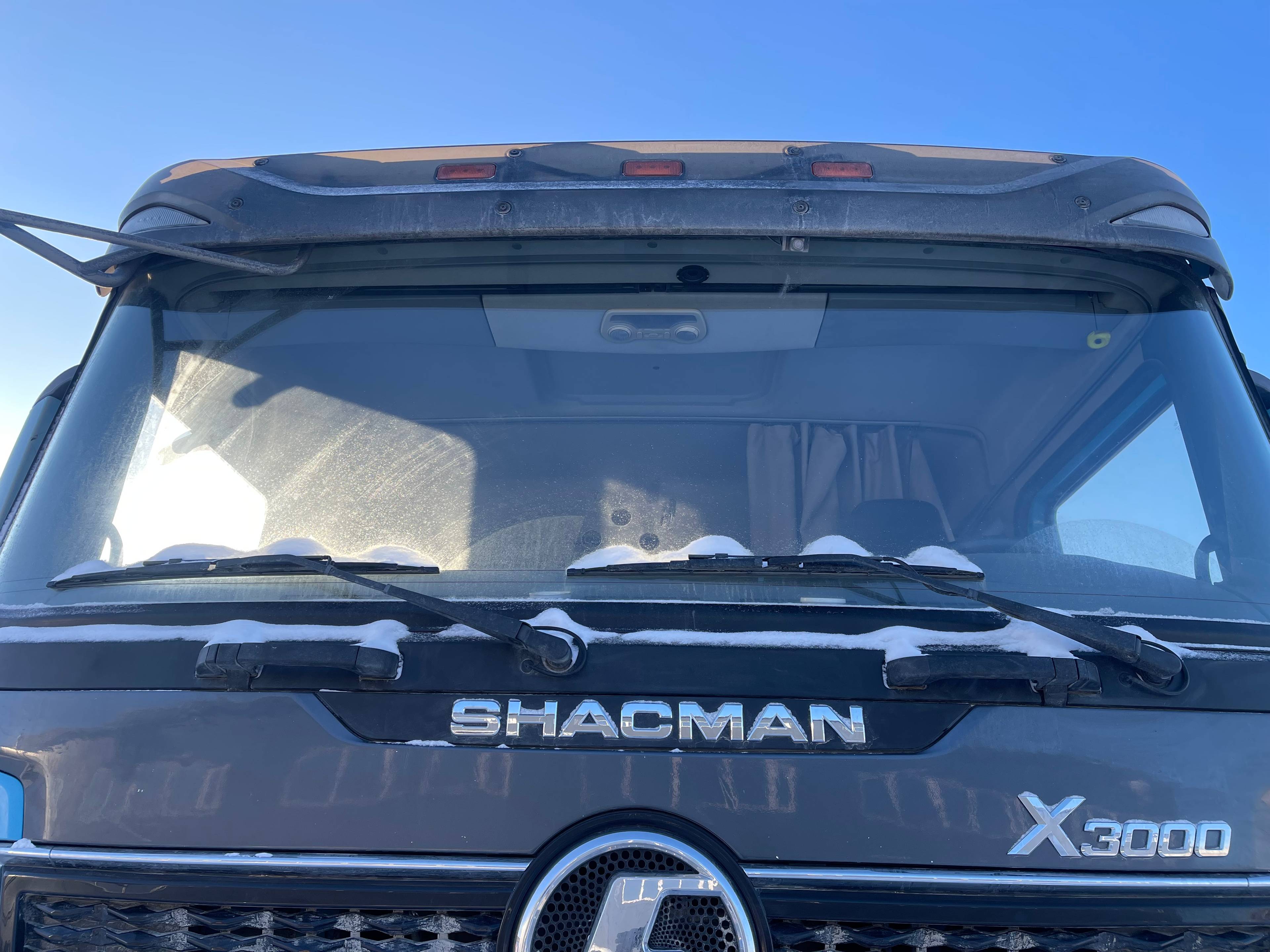 Shacman SX32586V384,  67 958 км, 2023 года