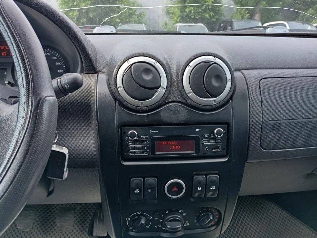 Lada Largus универсал,  231 767 км, 2020 года в лизинг