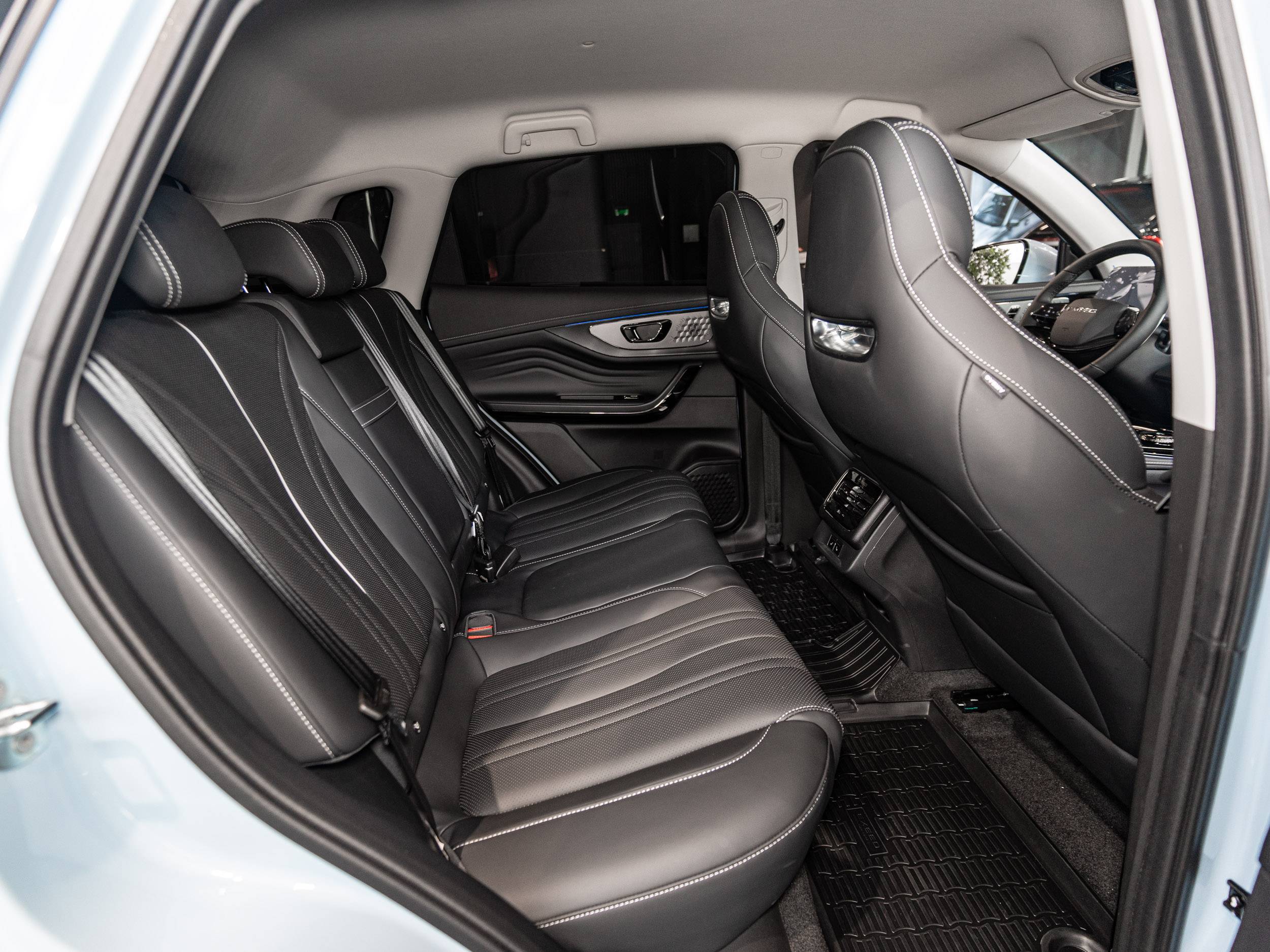 EXEED LX Premium 1.6T 7DCT 4WD