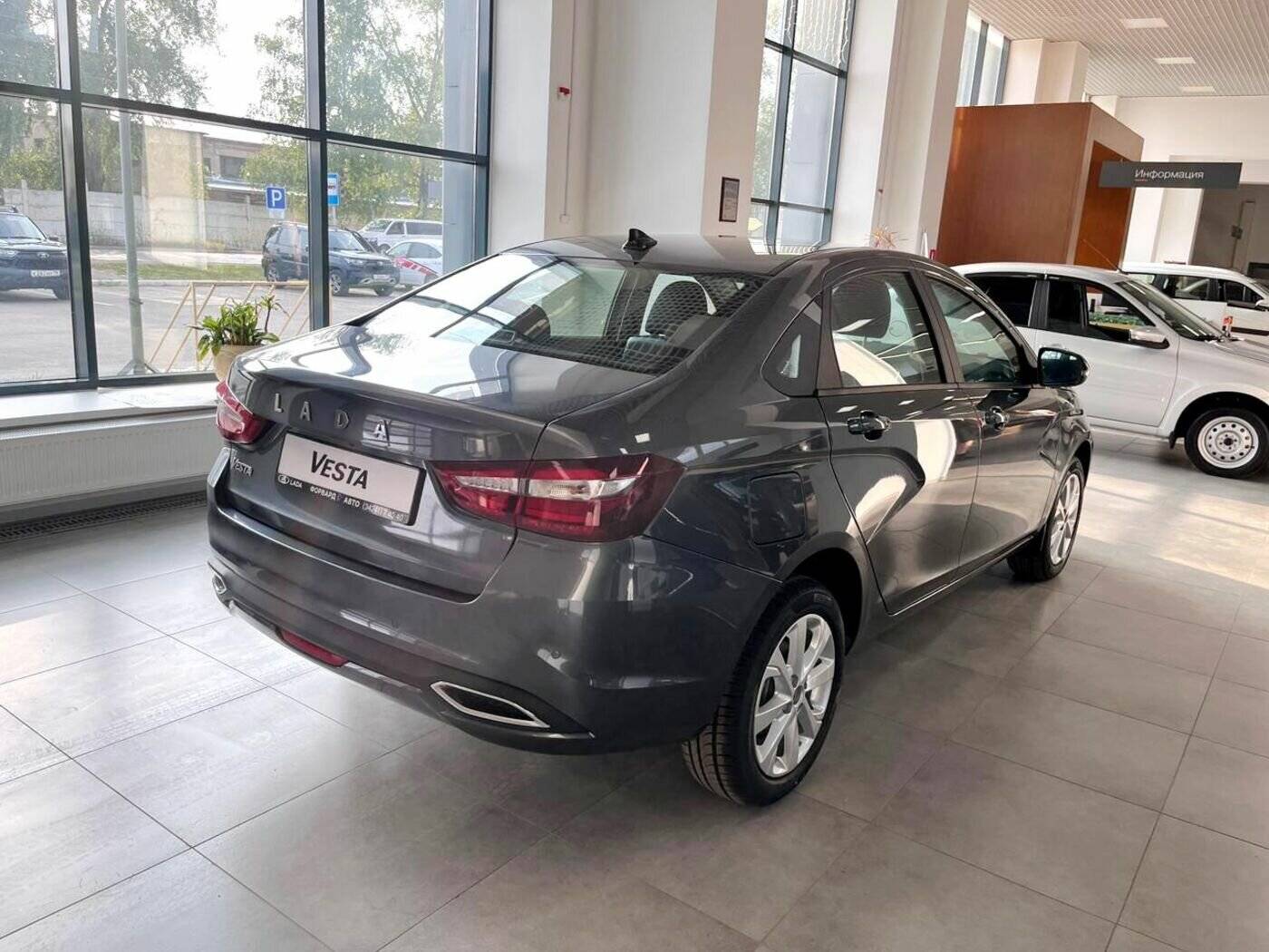 Lada Vesta седан Life 1.6 106hp 5MT