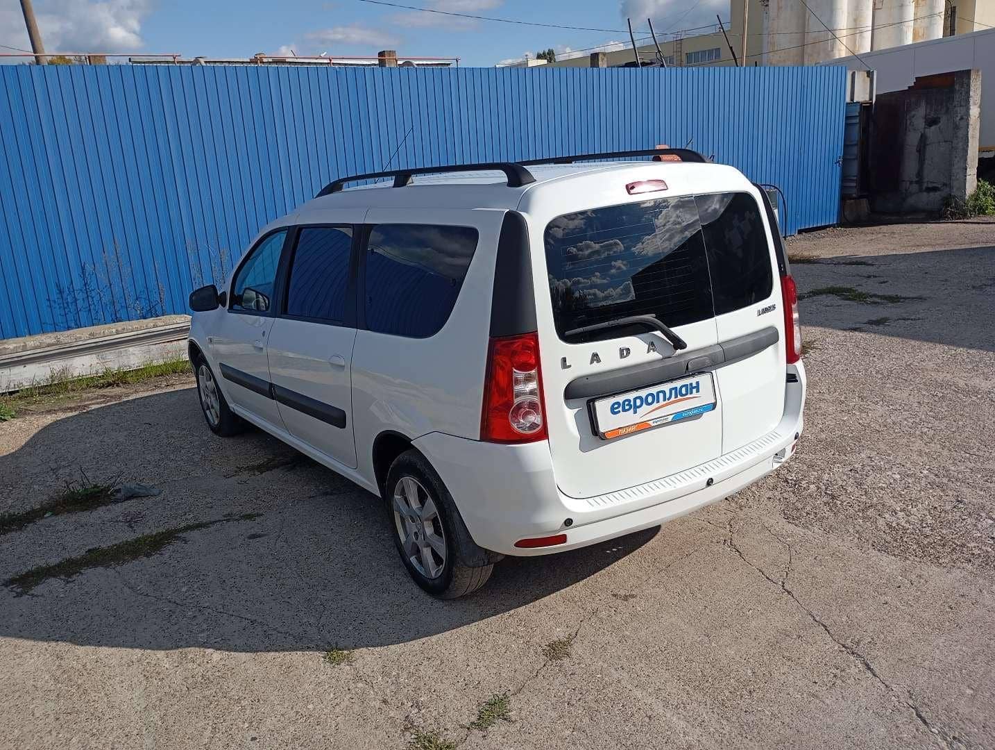 Lada Largus универсал,  224 355 км, 2020 года в лизинг