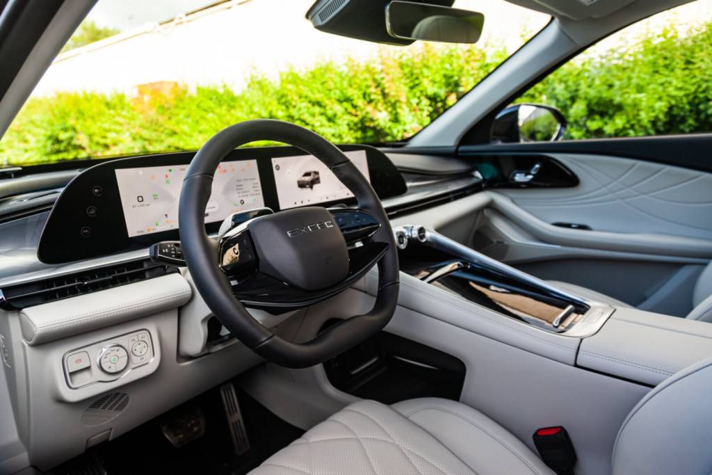 EXEED RX 2.0T 8AT Premium BI, RI, WI 4WD, IOV