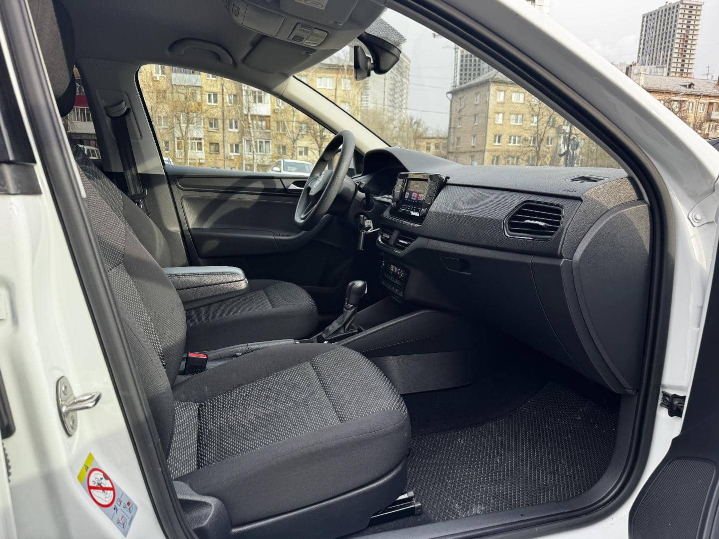 Volkswagen Polo,  35 439 км, 2022 года в лизинг