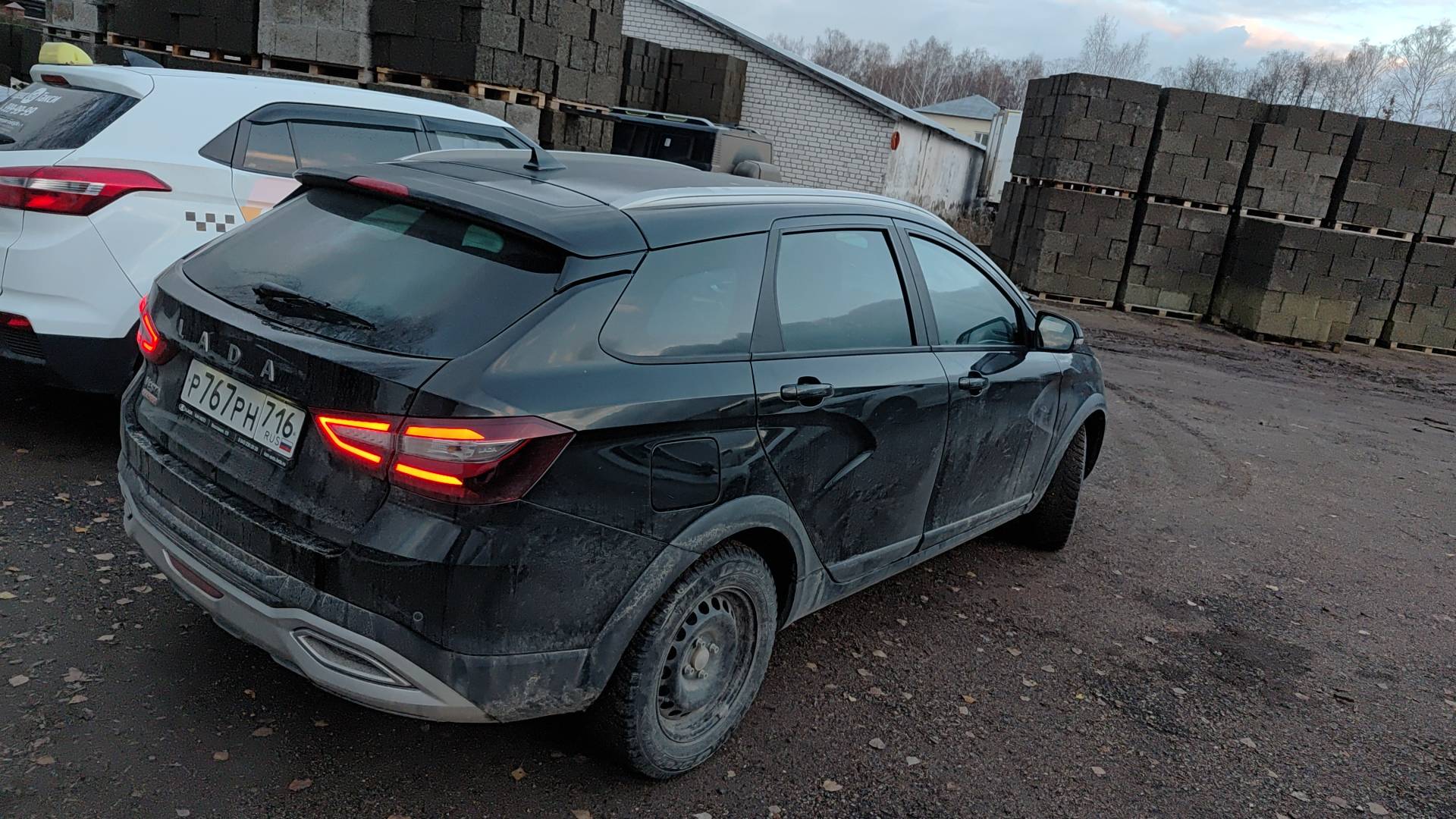 Lada Vesta SW Cross,  14 976 км, 2024 года в лизинг