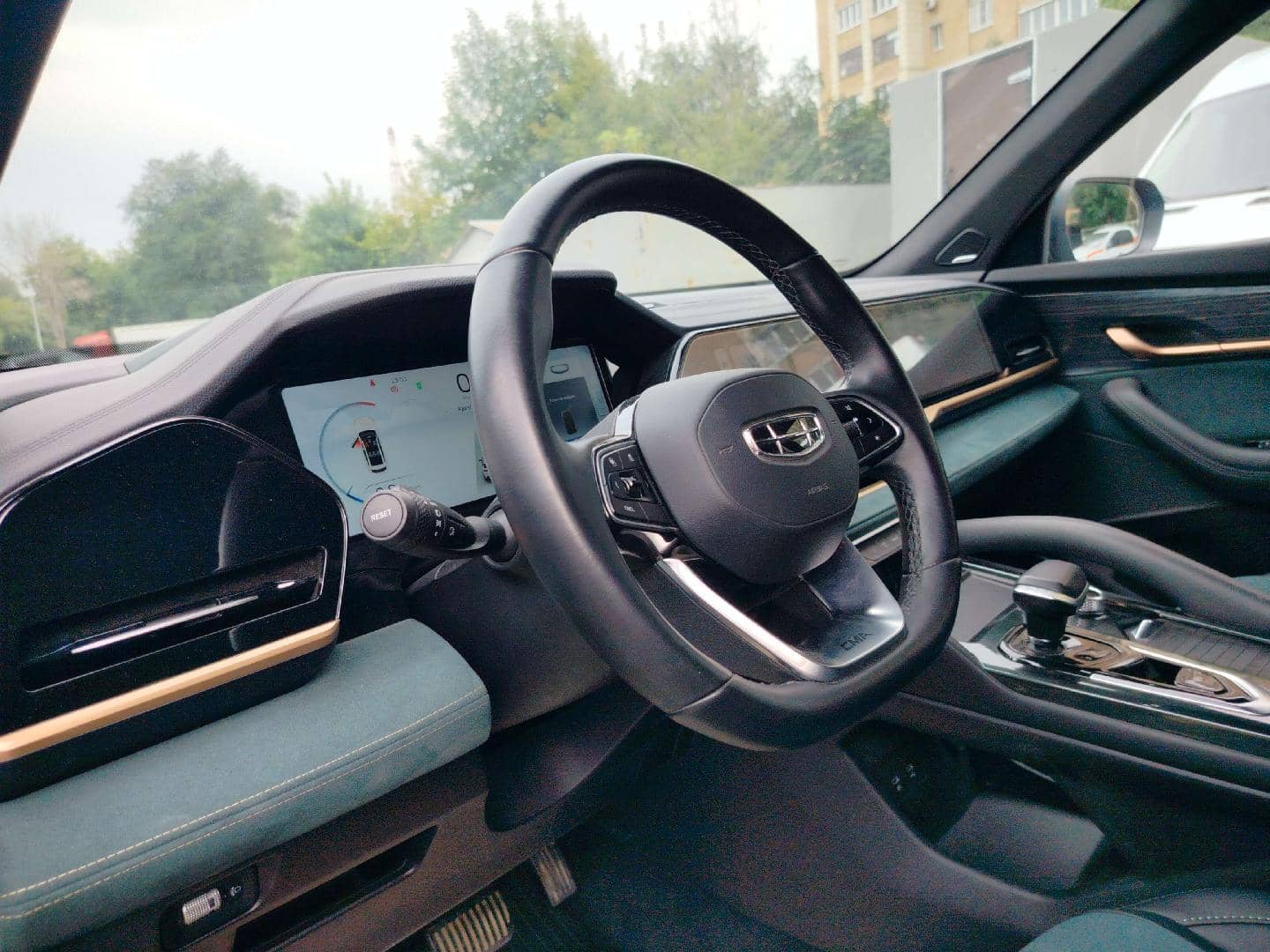 Geely Monjaro,  52 668 км, 2024 года в лизинг