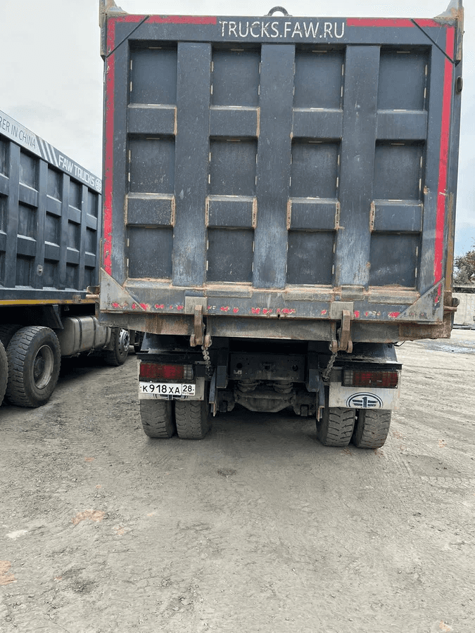 FAW CA3310P66K24T4E5 8х4,  68 031 км, 2022 года в лизинг