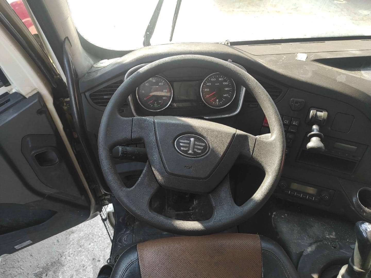 FAW CA3250P66K24L1TE5 6x6,  143 450 км, 2023 года в лизинг