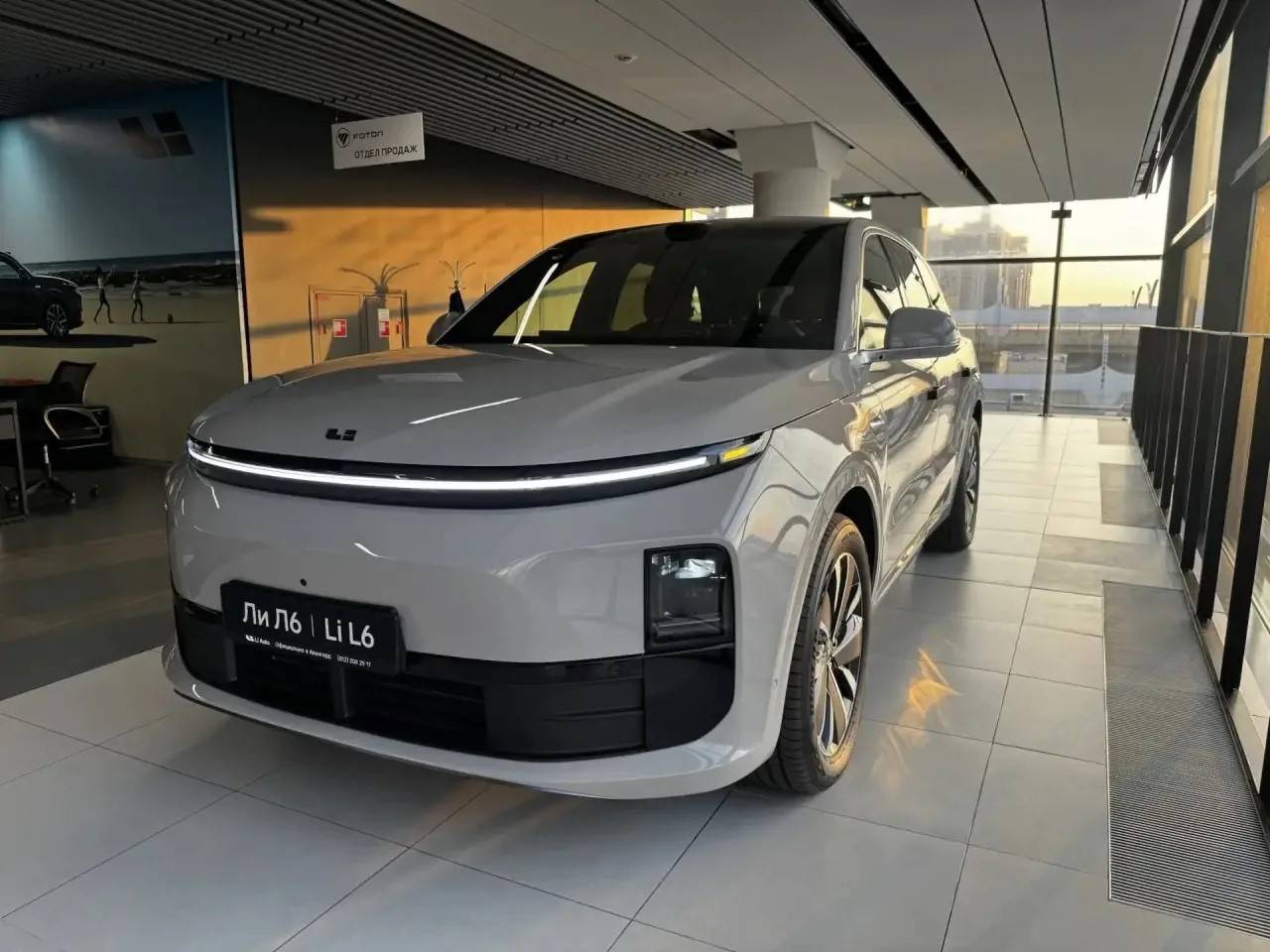Lixiang Л6 (L6) Про (Pro)