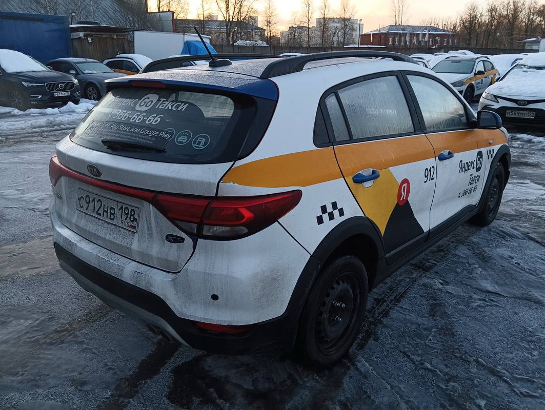 KIA Rio X-Line,  255 838 км, 2019 года в лизинг