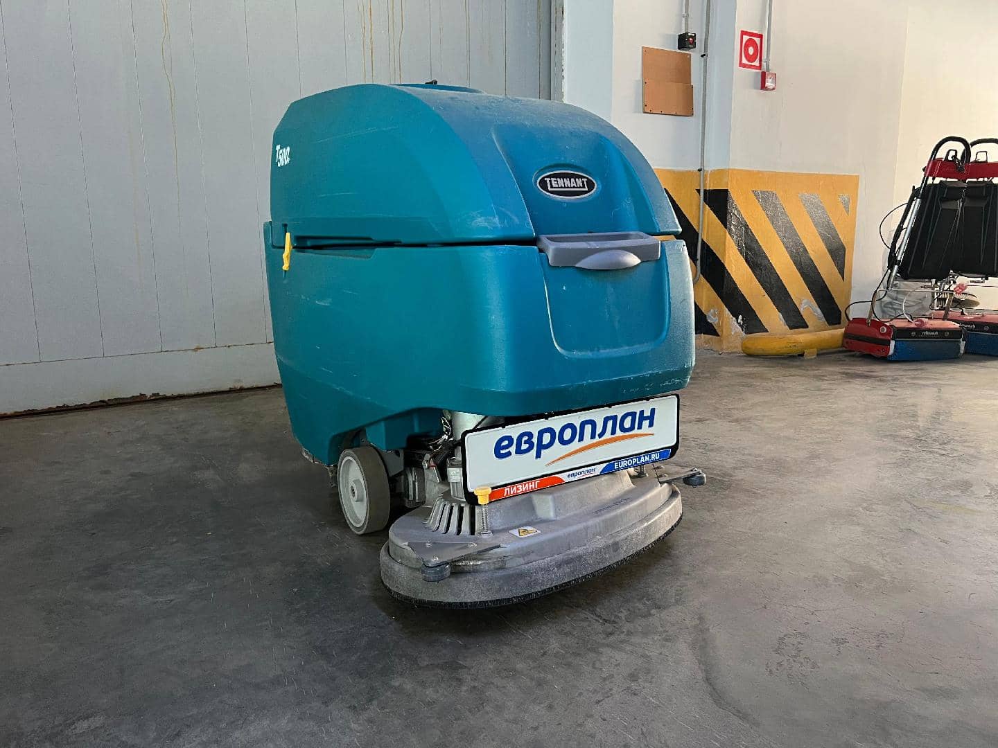 Tennant T500e 70D уборочная машина,  616 км, 2022 года в лизинг