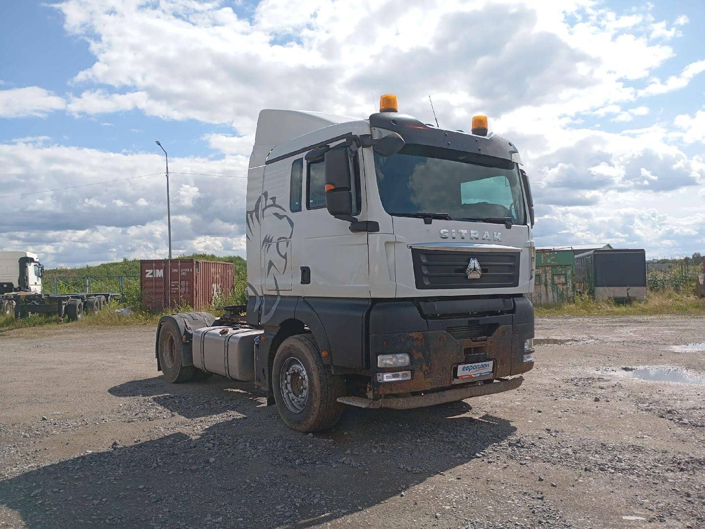 Sitrak C7H 4x2 ZZ4186V361HE,  439 840 км, 2023 года в лизинг