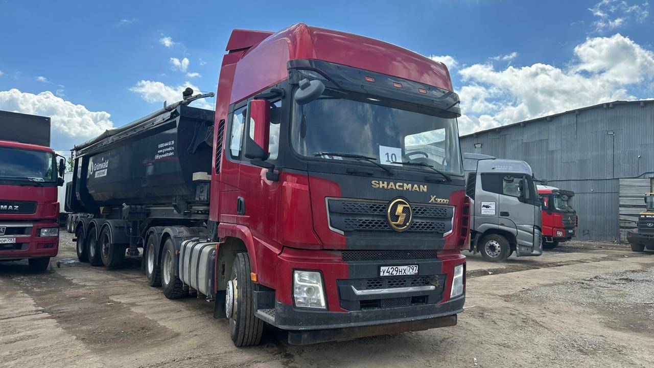 Shacman SX42584V324 Лот 000001299