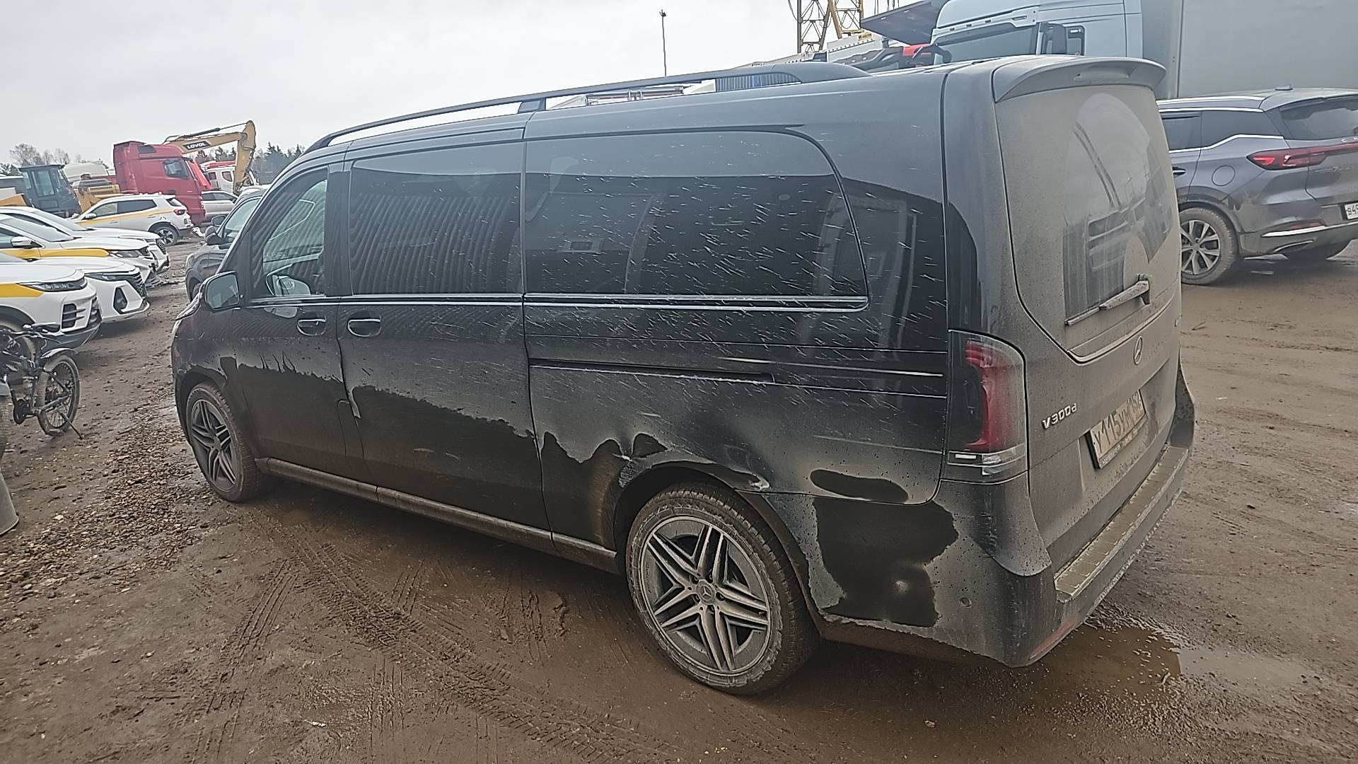 Mercedes-Benz V,  28 133 км, 2025 года в лизинг