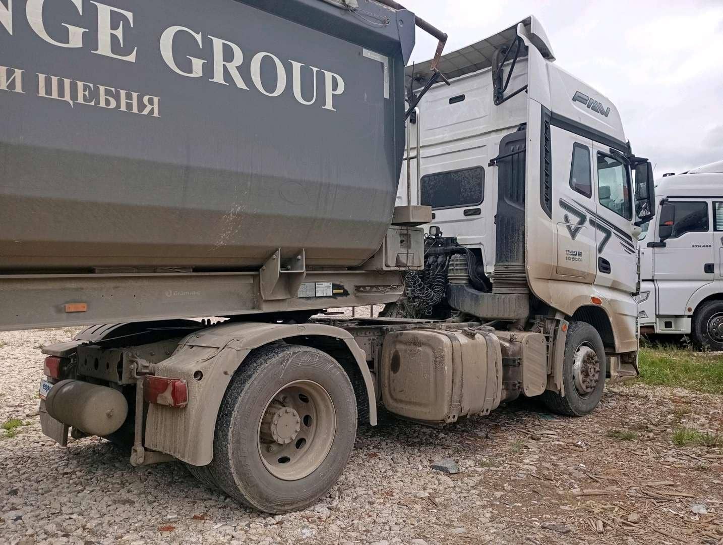 FAW CA4180P77K25E5 4x2,  527 235 км, 2023 года в лизинг