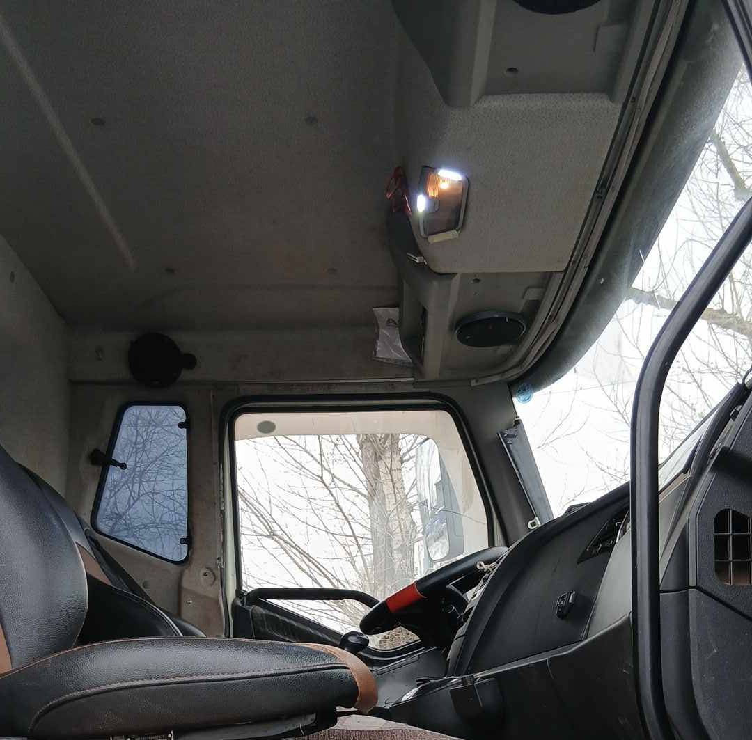 FAW CA3310P66K24T4E5 8х4,  190 726 км, 2022 года в лизинг