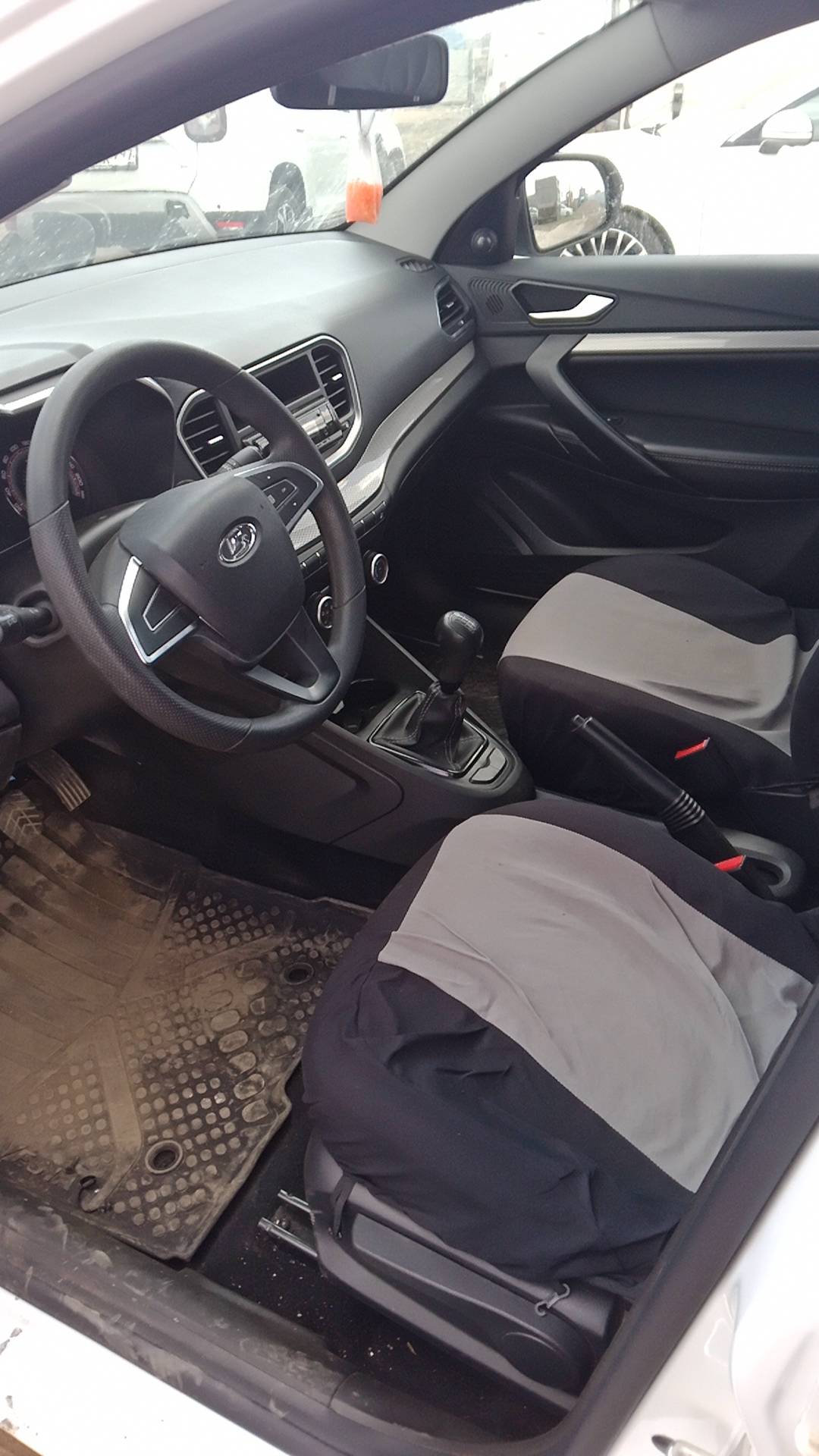 Lada Vesta седан,  60 000 км, 2023 года в лизинг