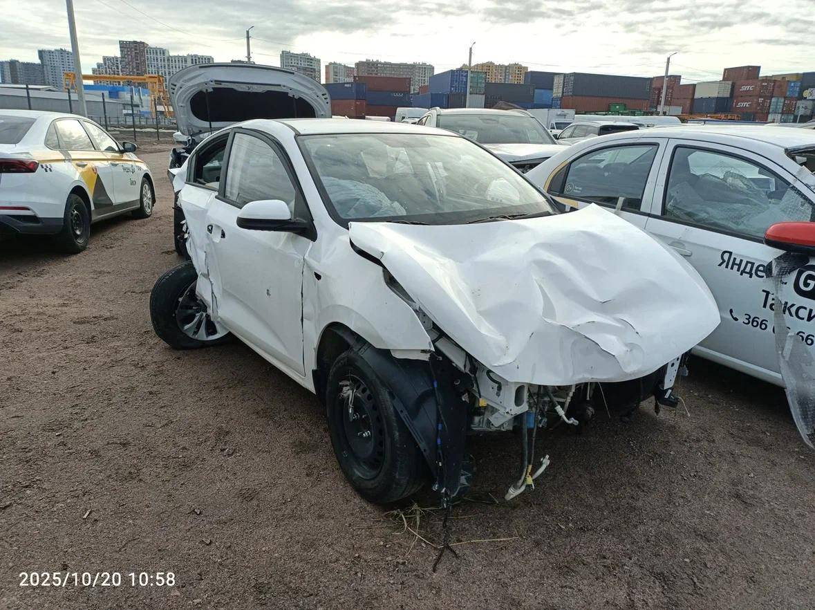 KIA Rio,  112 000 км, 2022 года