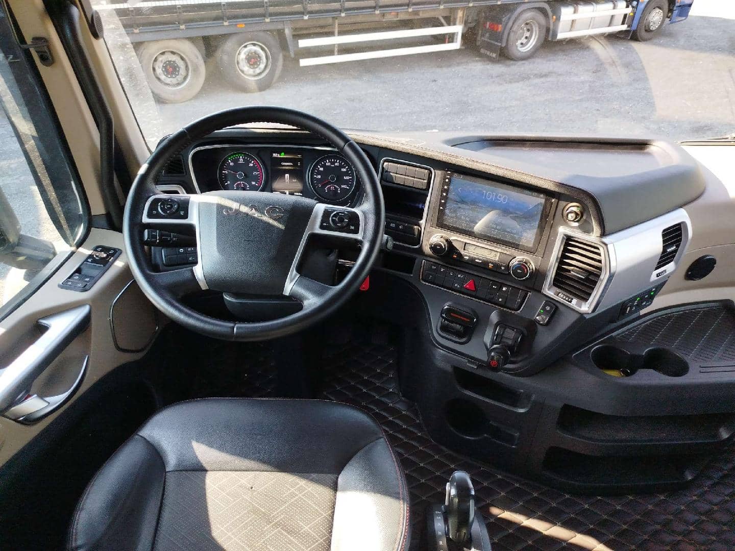 JAC K7 4x2 (2023),  256 682 км, 2024 года в лизинг