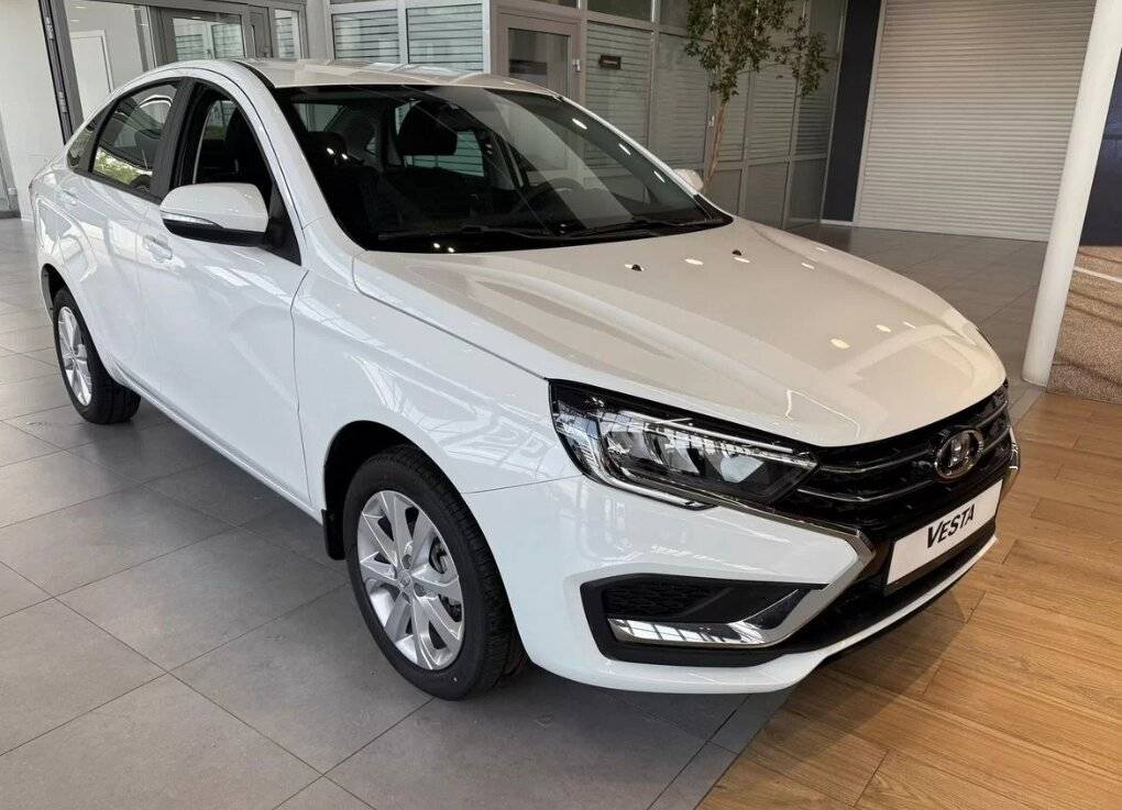 Lada Vesta седан Энджой 24 1.8 122 л.с. АТ (Enjoy 24)