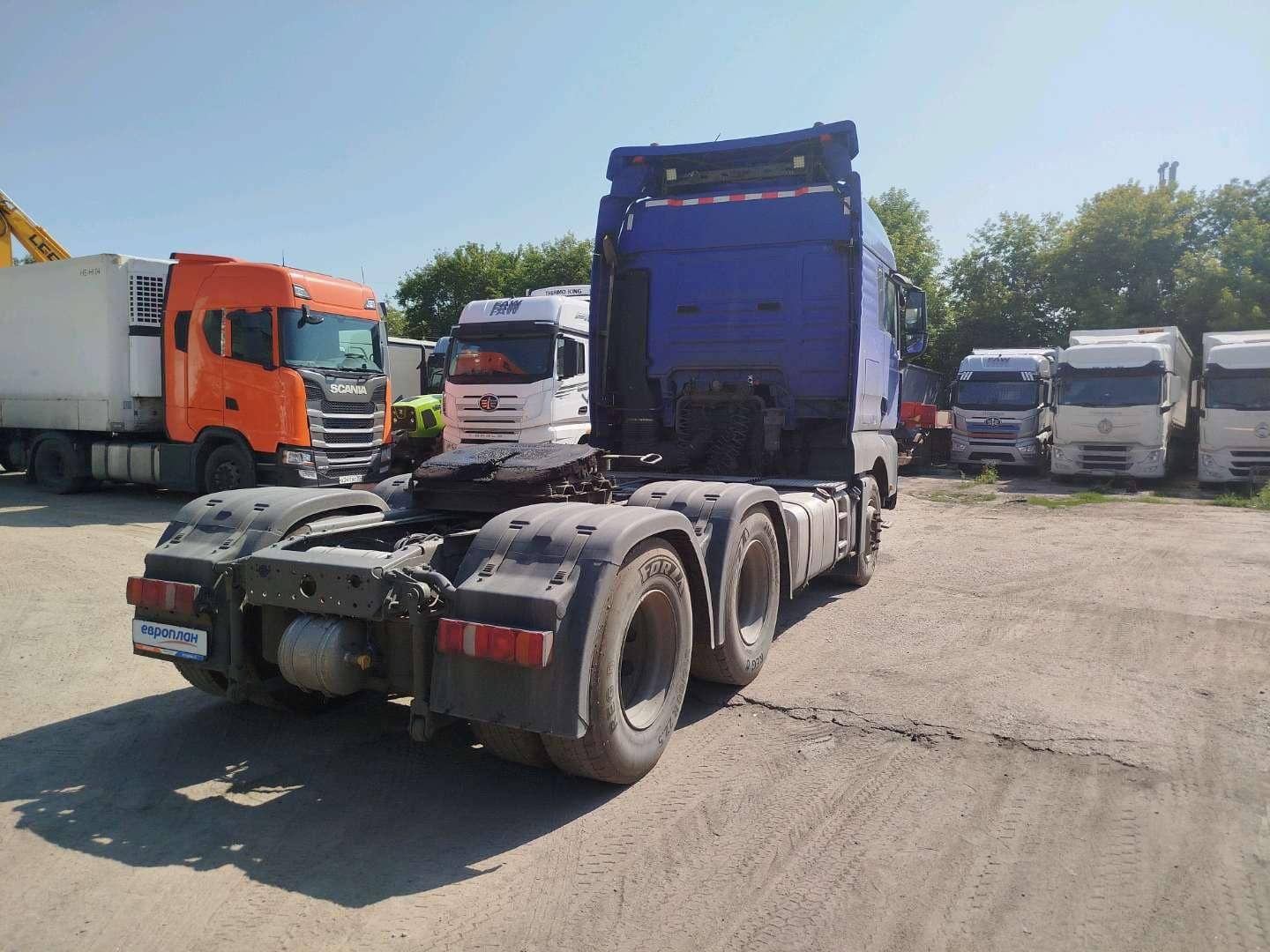 Sitrak С7Н 6×4 ZZ4256V364HE,  591 326 км, 2023 года в лизинг