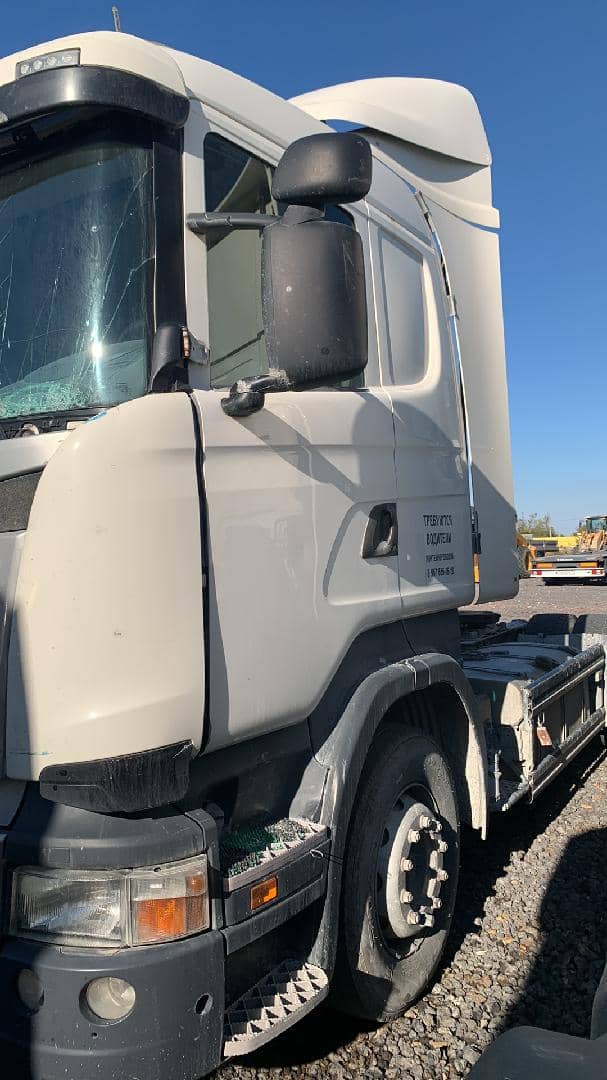 SCANIA R 400 LA4x2HNA (N),  940 650 км, 2015 года в лизинг