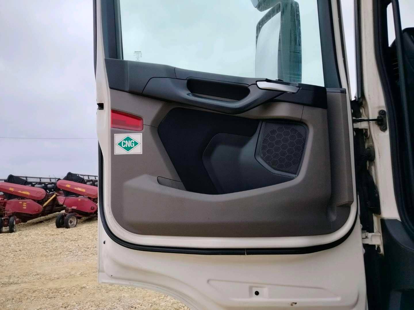 SCANIA R4X200 R410,  557 547 км, 2021 года в лизинг