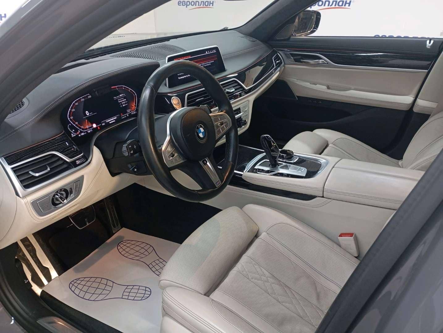 BMW 7 серия Long,  68 074 км, 2022 года в лизинг