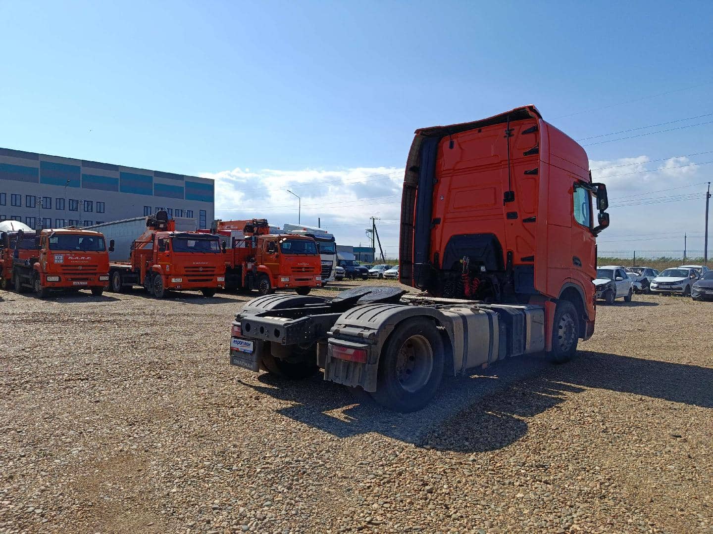 Shacman SX4188YY381,  229 683 км, 2023 года в лизинг
