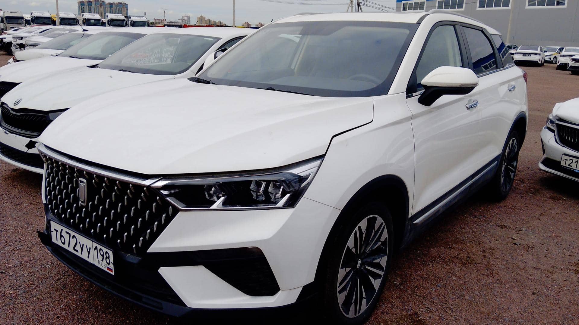 FAW Bestune T77,  13 300 км, 2023 года в лизинг
