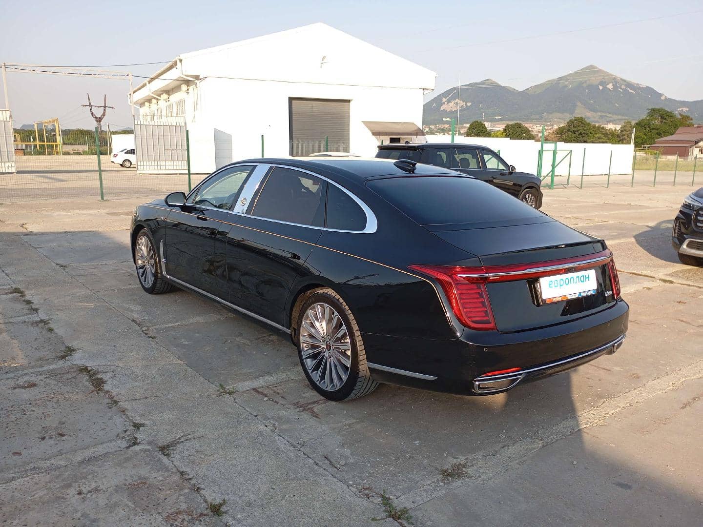 Hongqi H9+,  67 411 км, 2022 года в лизинг