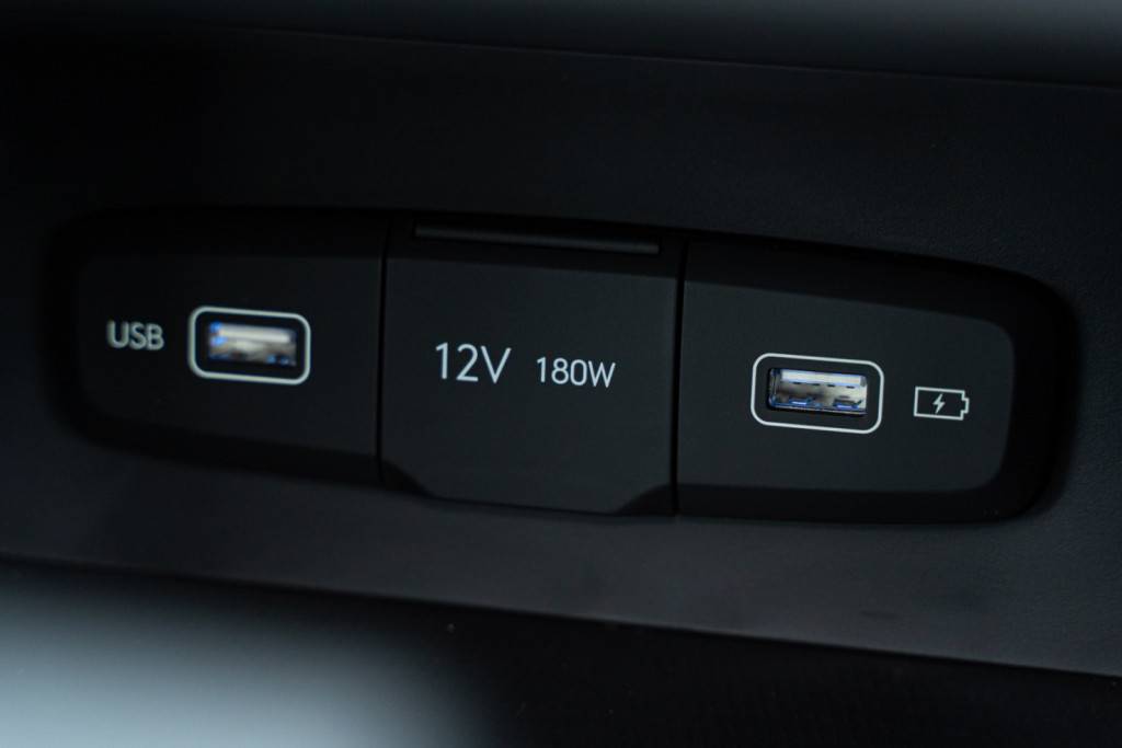 Solaris HC Classic 1.6 6AT 2WD