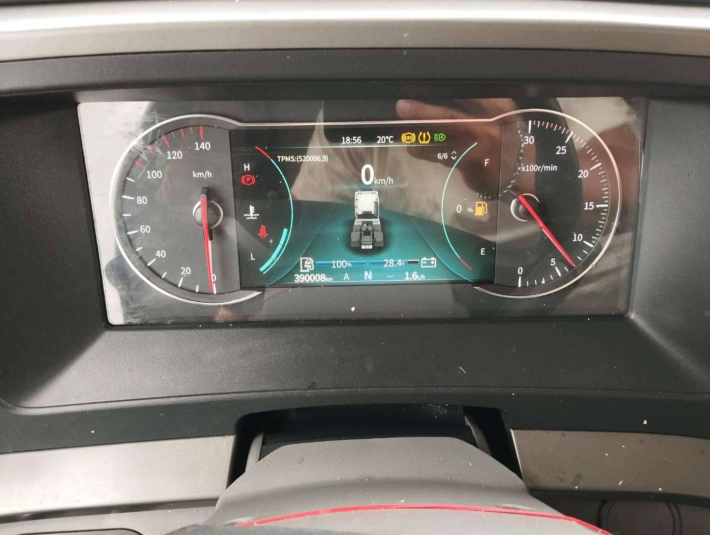 DongFeng GX DFH4180 4x2,  390 008 км, 2023 года в лизинг