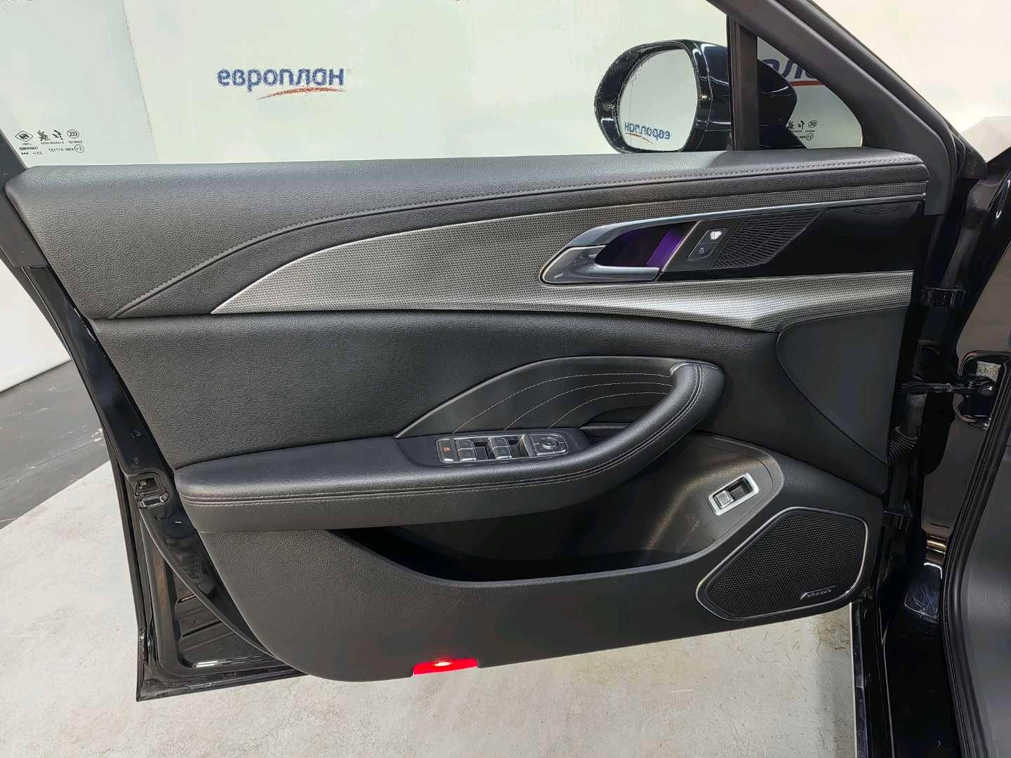 Hongqi H5,  211 798 км, 2023 года в лизинг