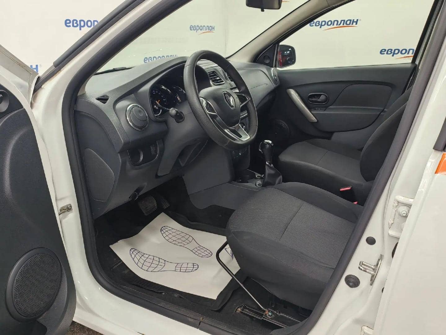 Renault Logan II,  152 676 км, 2020 года в лизинг