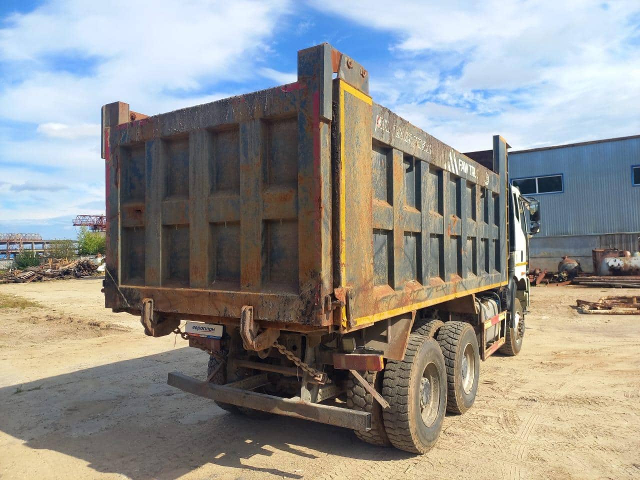 FAW CA3250P66K24L1TE5 6x6,  95 000 км, 2023 года в лизинг