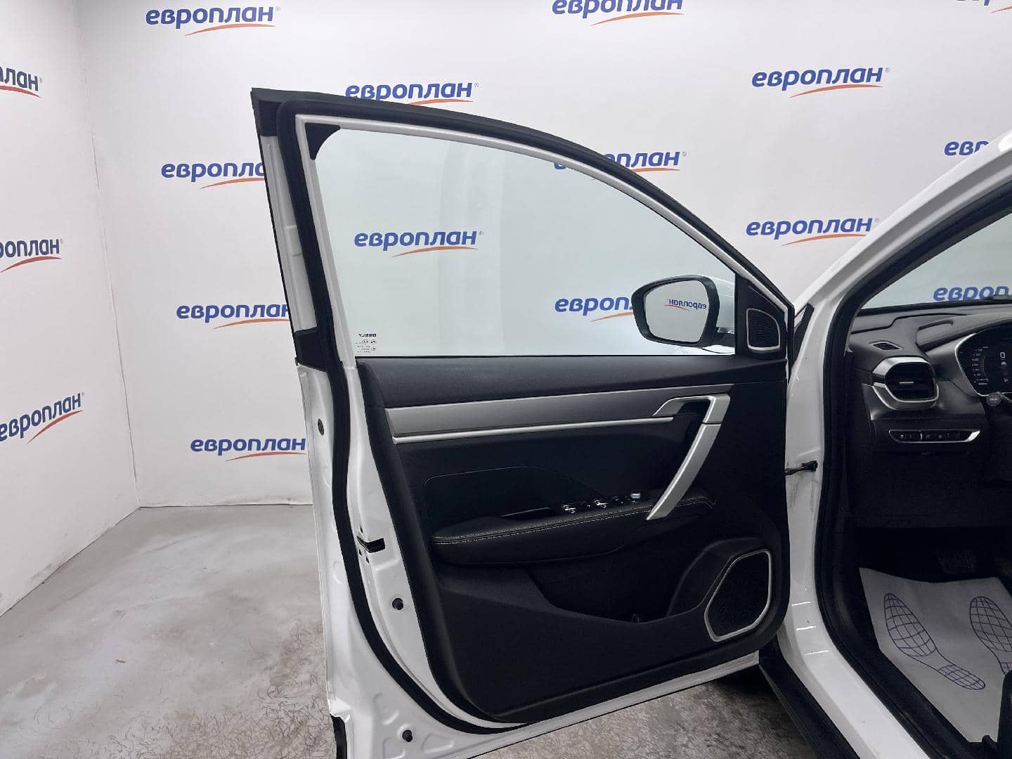 Geely Coolray,  88 281 км, 2022 года в лизинг