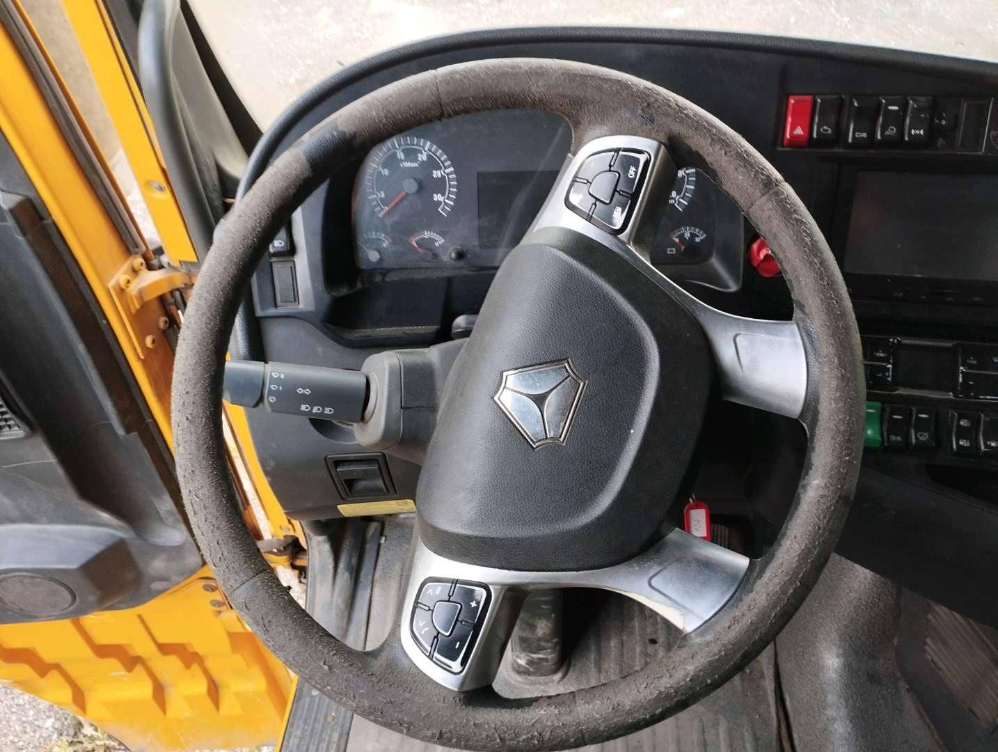 Sitrak C7H 4x2 ZZ4186V361HE,  876 323 км, 2022 года в лизинг