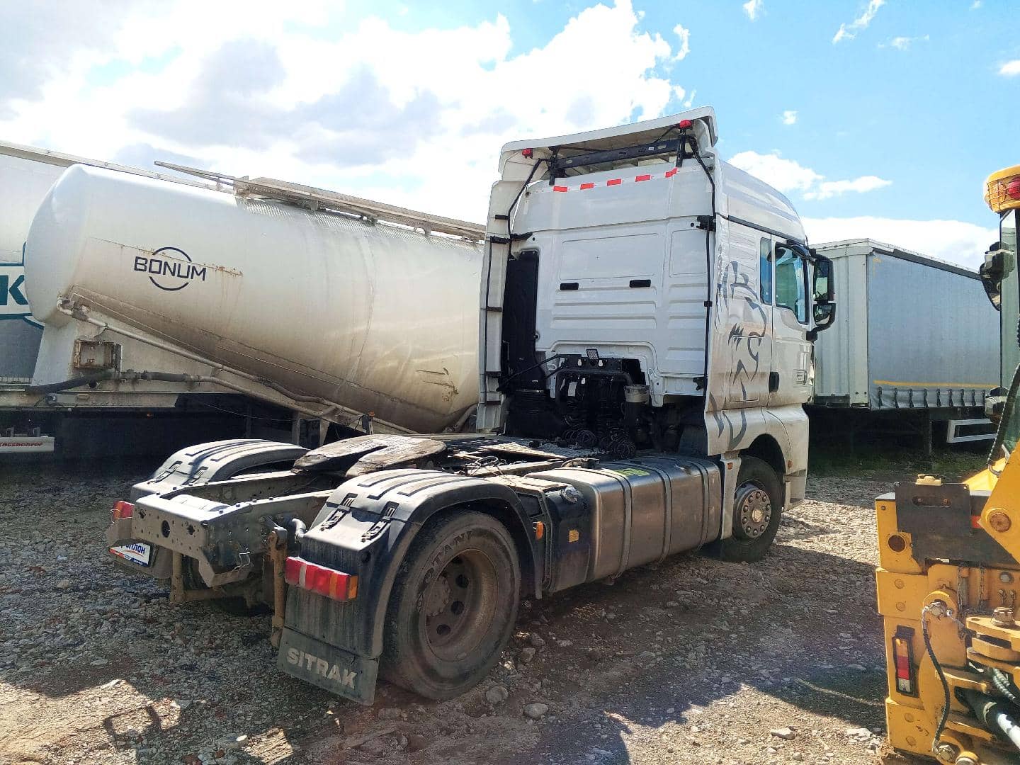 Sitrak ZZ4186V391HE,  176 333 км, 2024 года в лизинг