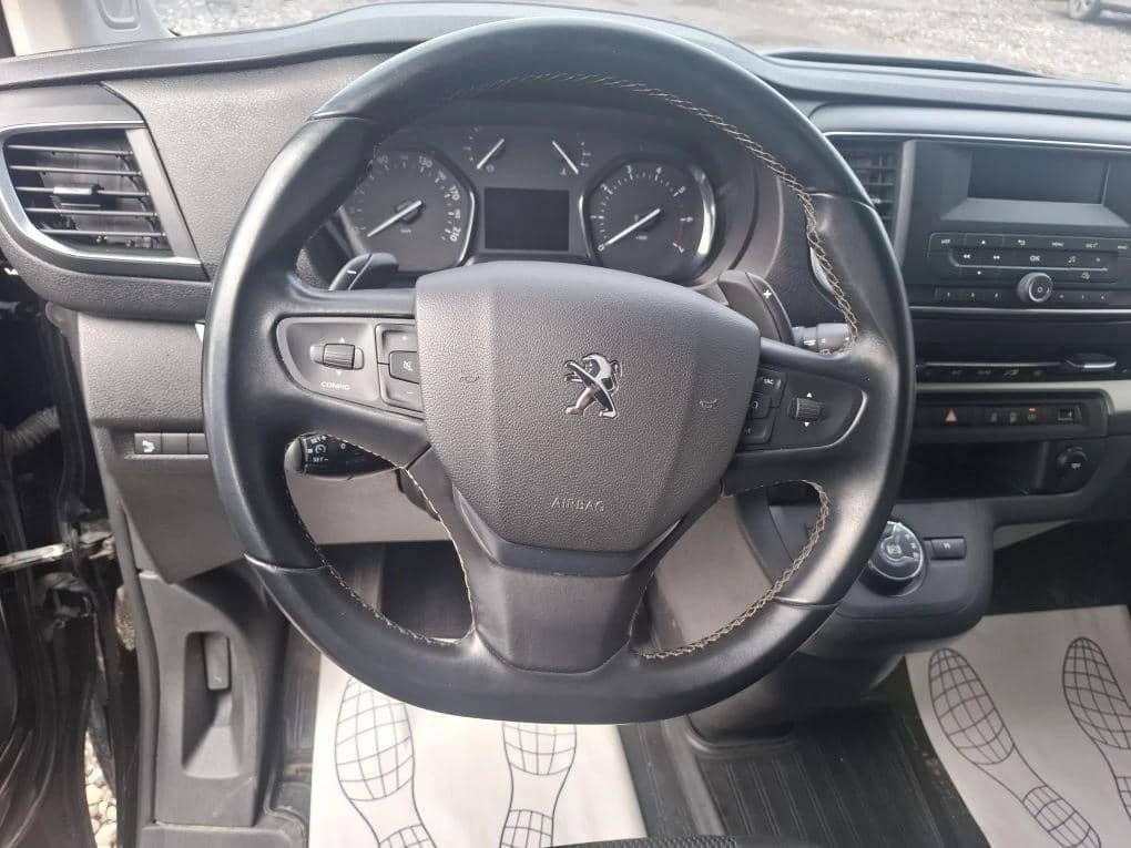 Peugeot Traveller,  166 453 км, 2021 года в лизинг
