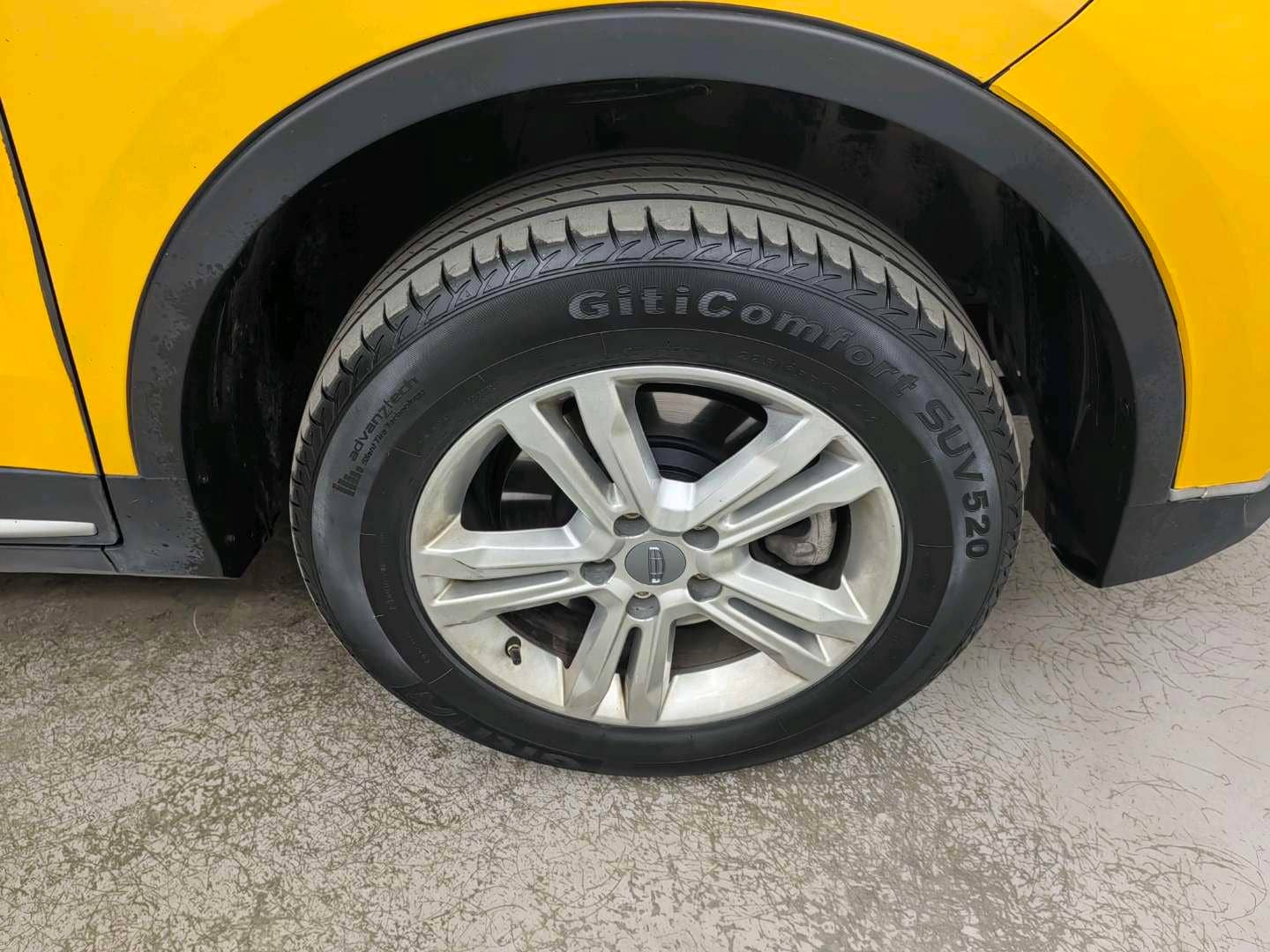 Geely Atlas Pro,  220 107 км, 2023 года в лизинг
