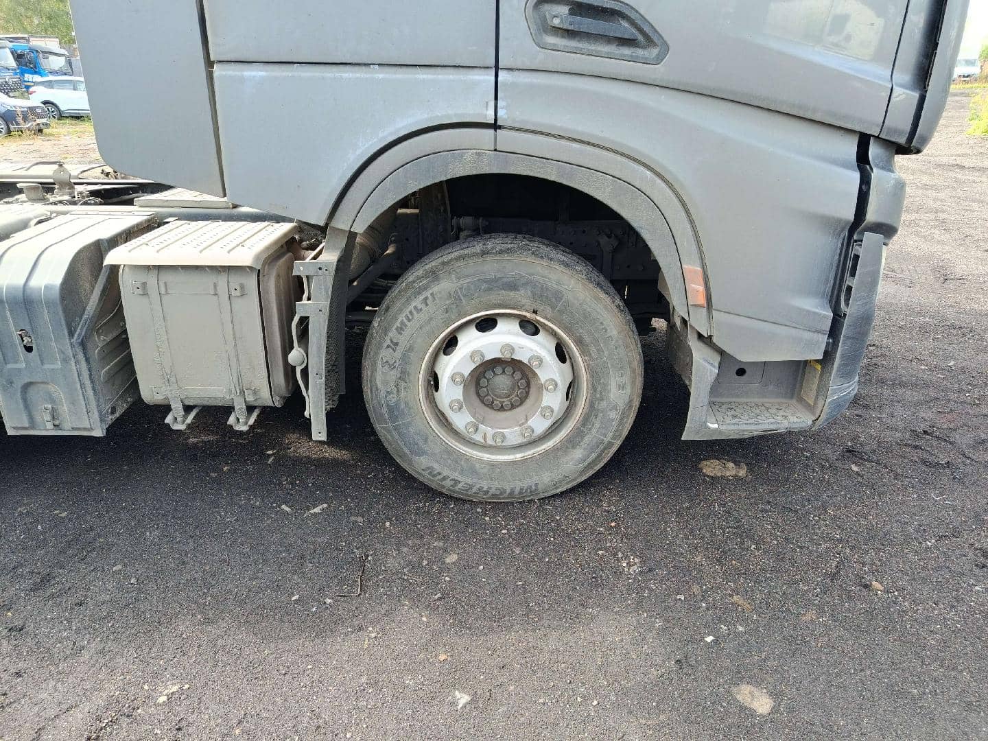Shacman SX4188YY381,  397 901 км, 2024 года в лизинг