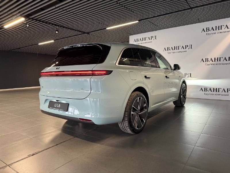 Lixiang Л6 (L6) Про (Pro)